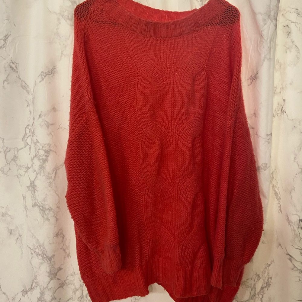 oversized AE sweater. light weight